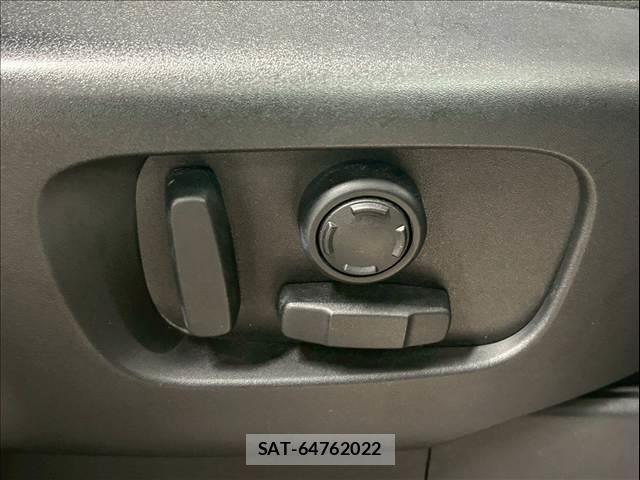 Land Rover DISCOVERY 2018-06 7822655-8