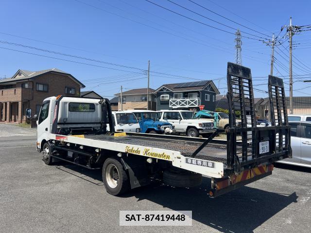 Hino DUTRO 2014-01 7812843-3