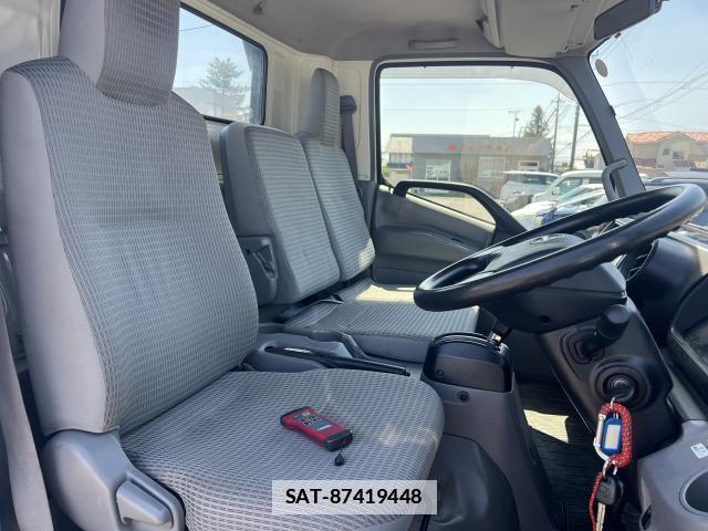 Hino DUTRO 2014-01 7812843-6