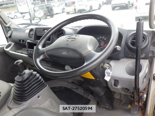 Hino DUTRO 2011-12 7816162-2