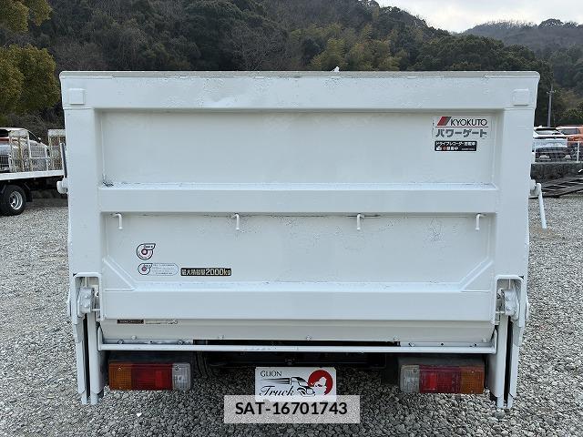 Hino DUTRO 2010-12 7816813-7