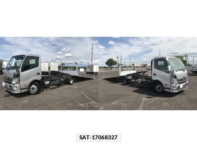 Hino DUTRO 2023-05 7817363-6