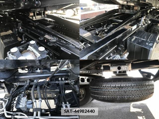 Hino DUTRO 2022-09 7817377-12