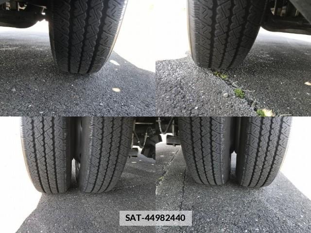 Hino DUTRO 2022-09 7817377-19