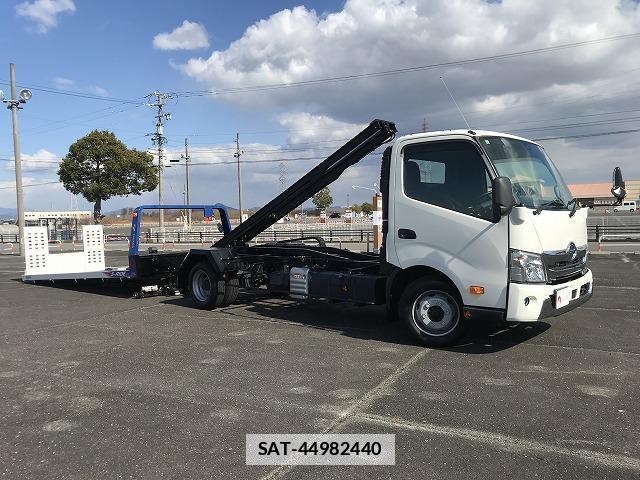 Hino DUTRO 2022-09 7817377-2