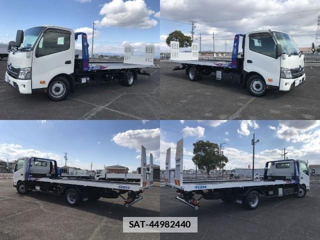 Hino DUTRO 2022-09 7817377-4