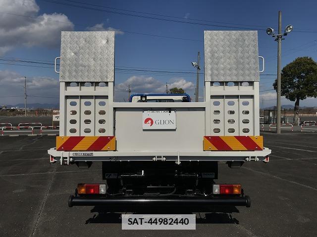 Hino DUTRO 2022-09 7817377-8