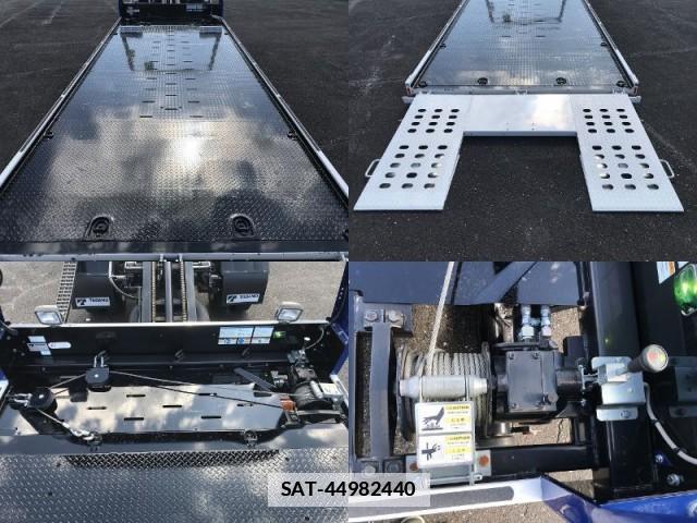 Hino DUTRO 2022-09 7817377-9