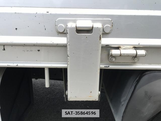 Hino DUTRO 2020-09 7817406-17