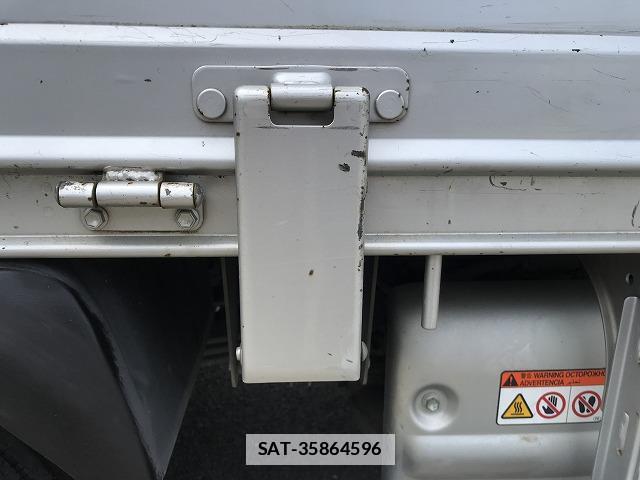 Hino DUTRO 2020-09 7817406-18