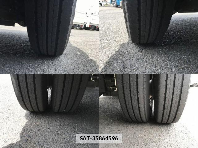 Hino DUTRO 2020-09 7817406-19