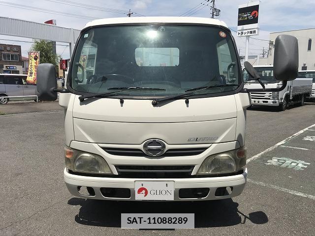 Hino DUTRO 2011-12 7817418-1