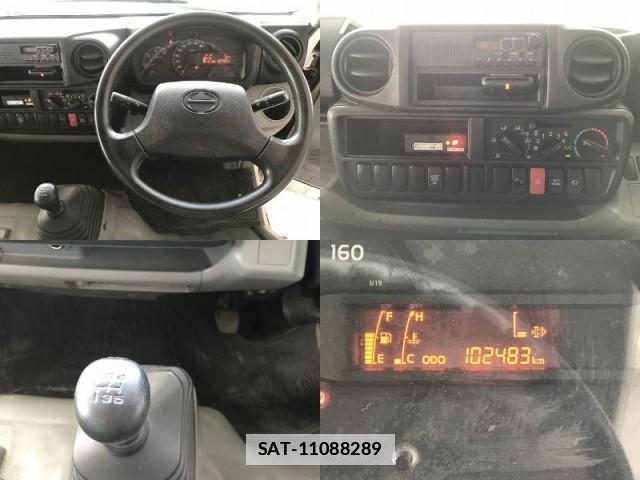 Hino DUTRO 2011-12 7817418-19