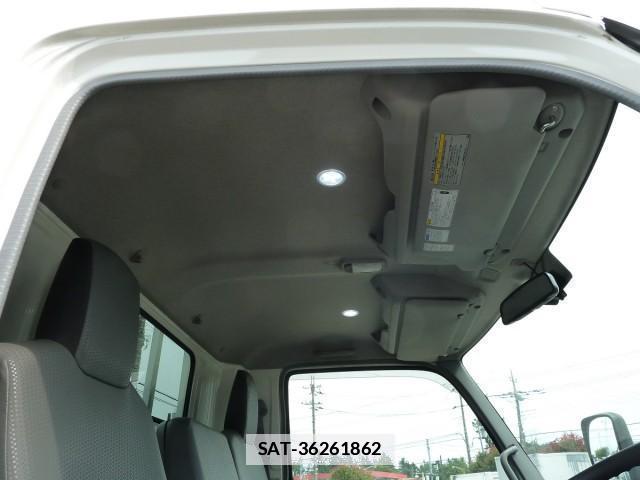 Hino DUTRO 2021-07 7817531-16