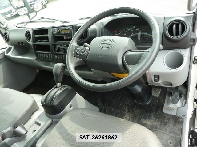Hino DUTRO 2021-07 7817531-2