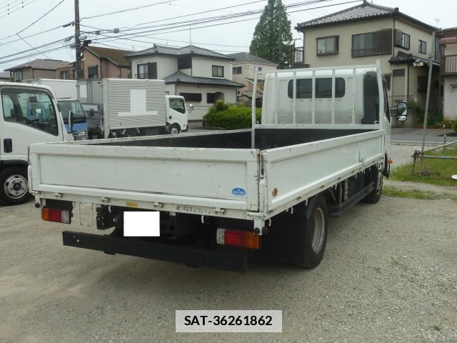 Hino DUTRO 2021-07 7817531-8