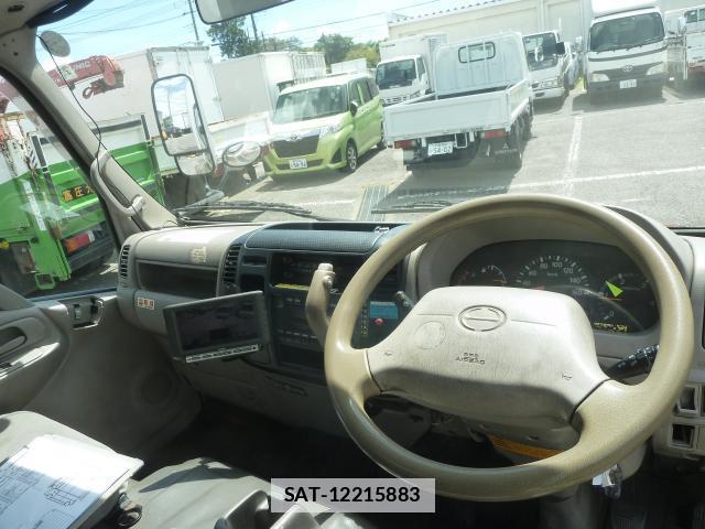 Hino DUTRO 2007-07 7817539-6