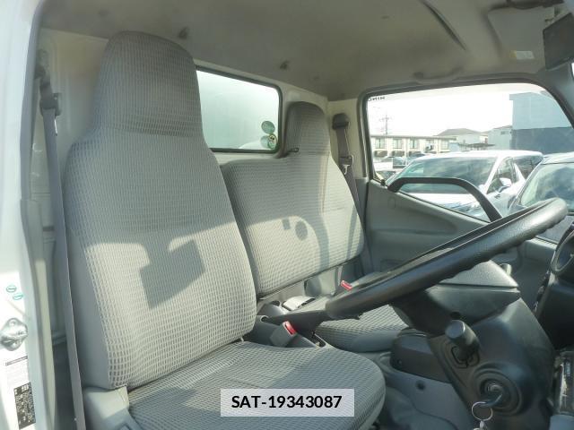Hino DUTRO 2014-03 7817542-12