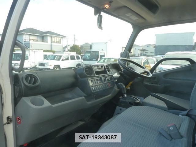 Hino DUTRO 2014-03 7817542-14