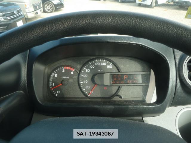 Hino DUTRO 2014-03 7817542-15