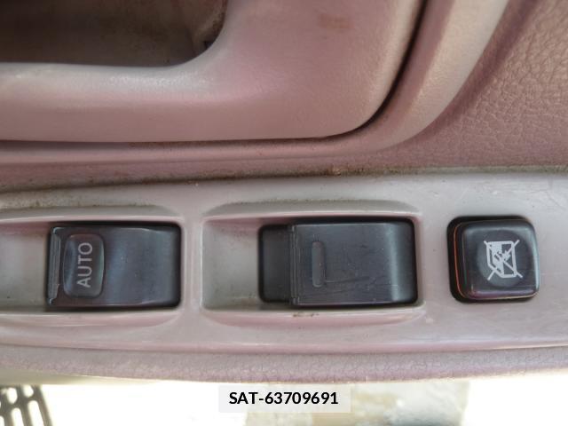 Hino DUTRO 2004-11 7817546-13