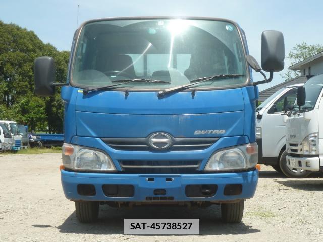 Hino DUTRO 2016-01 7817548-3