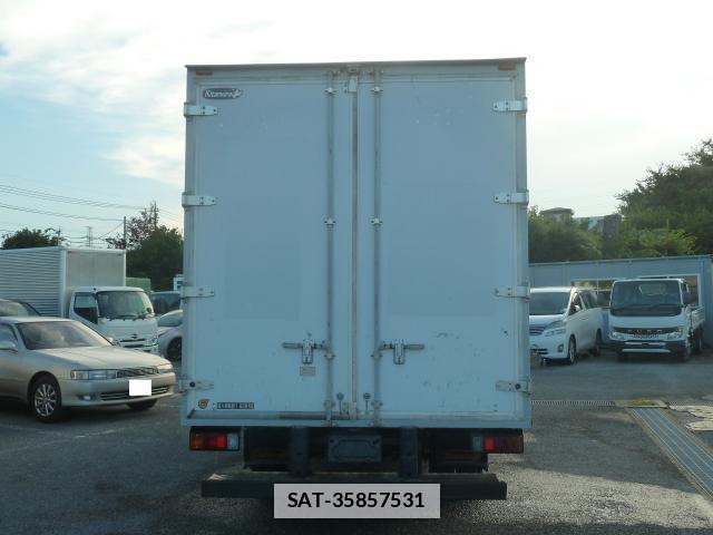 Hino DUTRO 2021-01 7817551-1