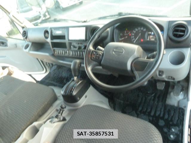 Hino DUTRO 2021-01 7817551-2