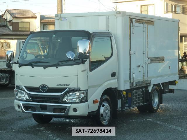 Hino DUTRO 2017-02 7817554-0