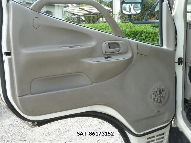 Hino DUTRO 2005-08 7817574-12