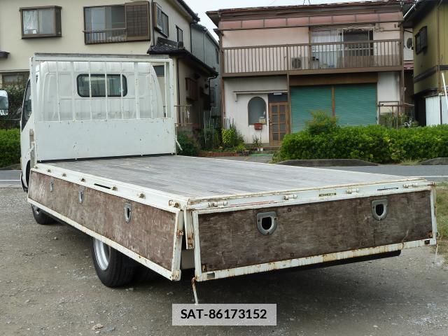 Hino DUTRO 2005-08 7817574-2