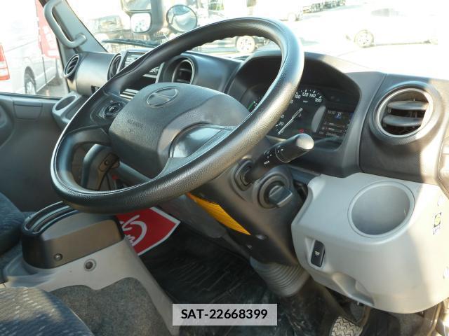 Hino DUTRO 2019-10 7817579-11