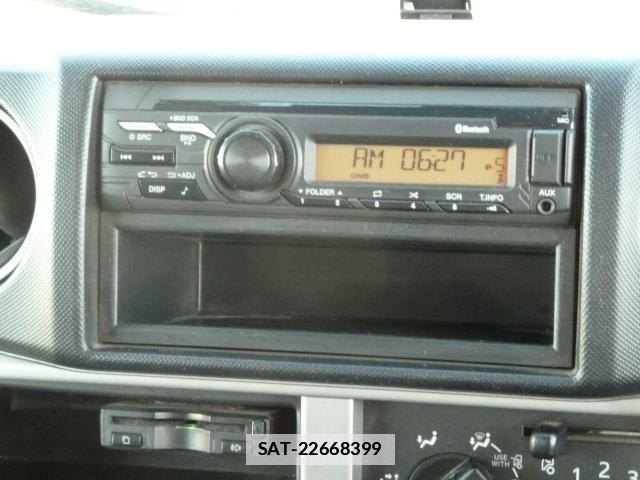 Hino DUTRO 2019-10 7817579-4