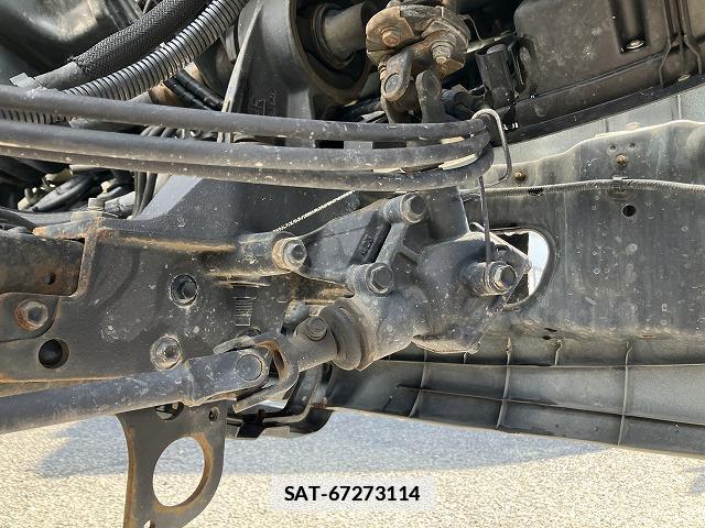 Hino DUTRO 2020-09 7817906-12