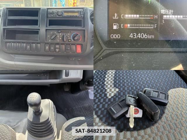 Hino DUTRO 2019-08 7817920-15