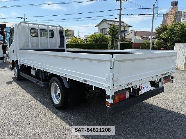 Hino DUTRO 2019-08 7817920-5