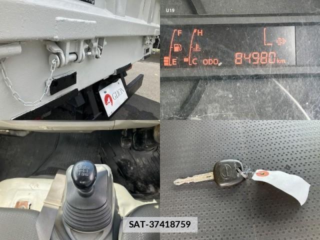 Hino DUTRO 2011-12 7817927-13