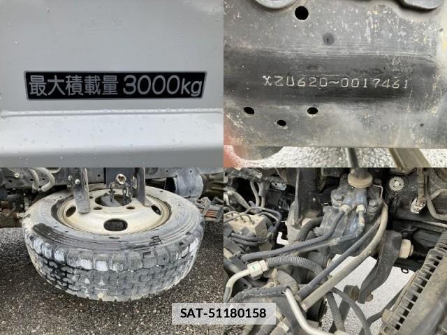 Hino DUTRO 2019-03 7817937-9