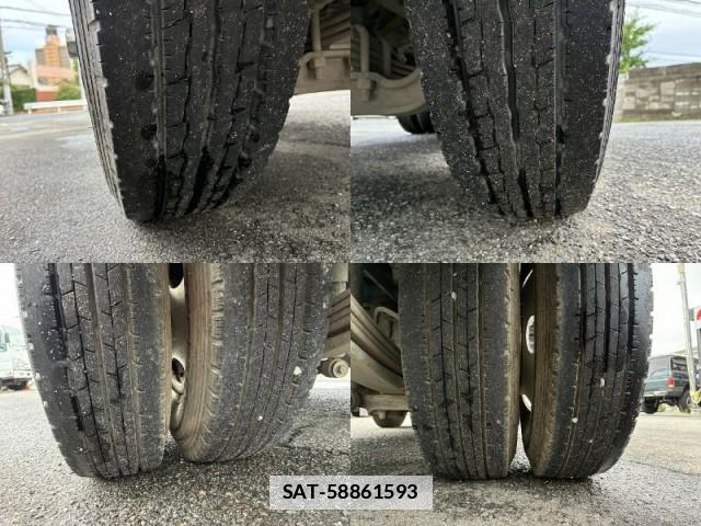 Hino DUTRO 2013-06 7817938-19