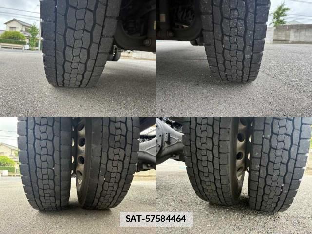 Hino DUTRO 2023-08 7817941-11