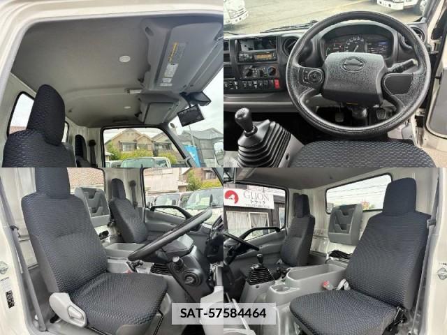 Hino DUTRO 2023-08 7817941-12