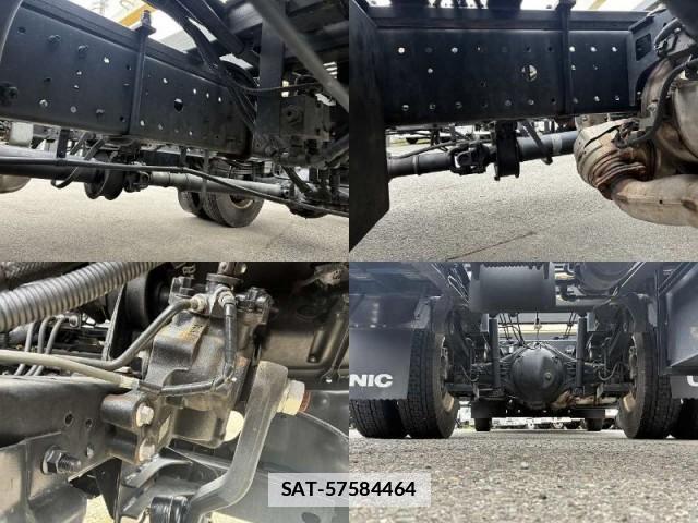 Hino DUTRO 2023-08 7817941-13
