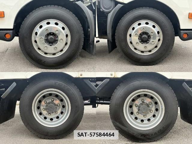 Hino DUTRO 2023-08 7817941-16