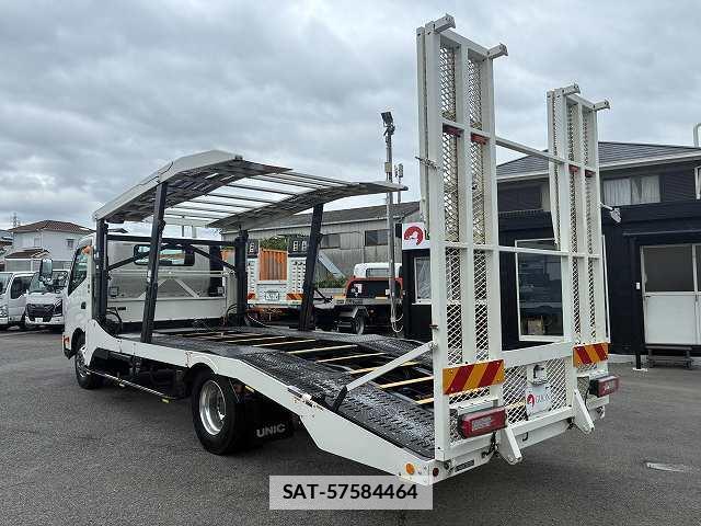 Hino DUTRO 2023-08 7817941-3