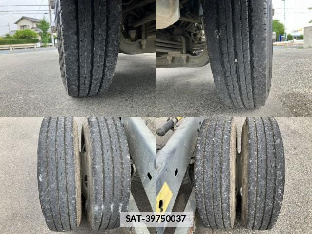 Hino DUTRO 2012-10 7817944-13
