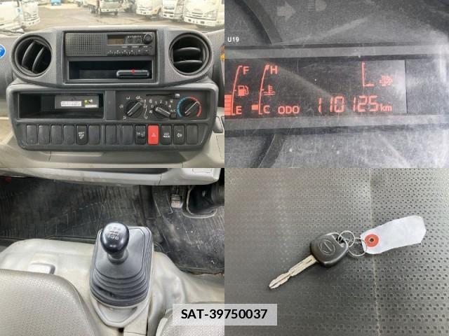 Hino DUTRO 2012-10 7817944-19