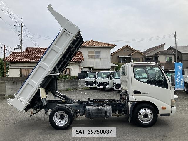 Hino DUTRO 2012-10 7817944-4