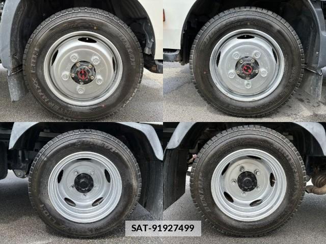 Hino DUTRO 2021-07 7817945-13
