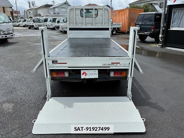 Hino DUTRO 2021-07 7817945-6