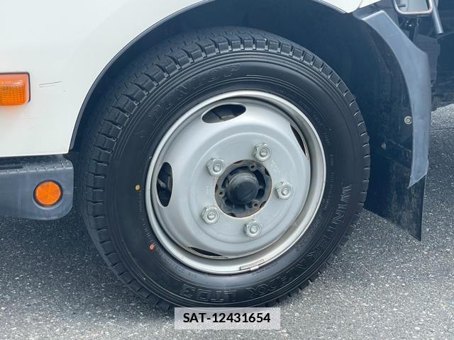 Hino DUTRO 2020-07 7820441-17